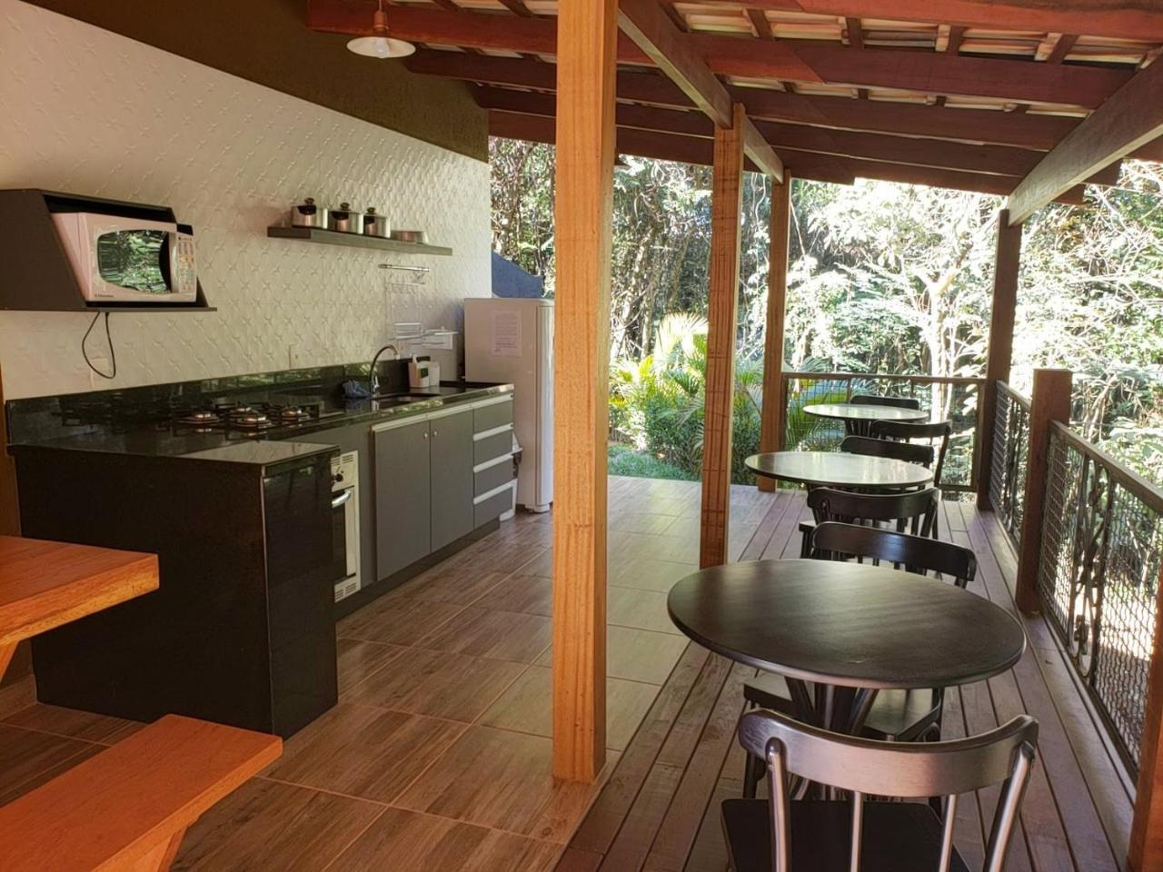 Pousada Casa De Abrahao Brumadinho Exterior photo